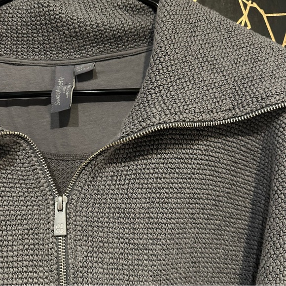 Sweaty Betty Restful Boucle 1/2 Zip Sweatshirt - Picture 4 of 8